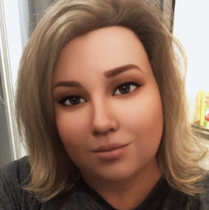 Meet your Posher, Lorie